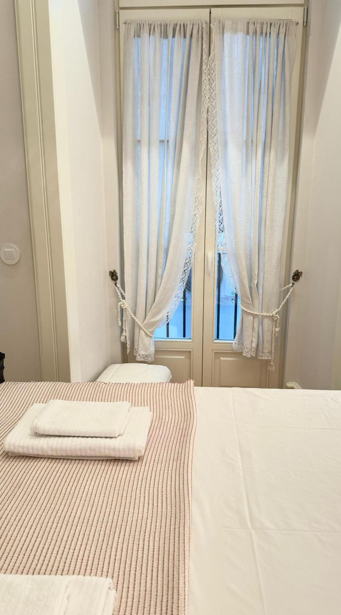 Quarto Com Banheiro Privativo Na Baixa Lisbon Exterior photo