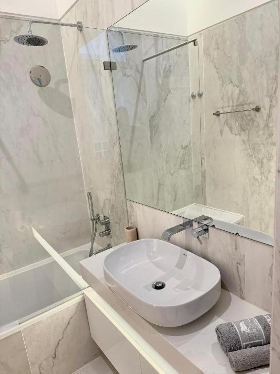 Quarto Com Banheiro Privativo Na Baixa Lisbon Exterior photo